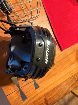 Hokejová výstroj Bauer nove - 3