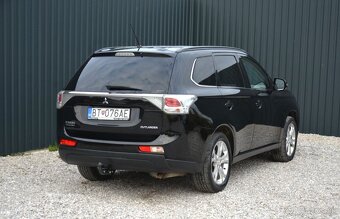 Mitsubishi Outlander 2.2 4×4 SR. voz, 7miestne - 3
