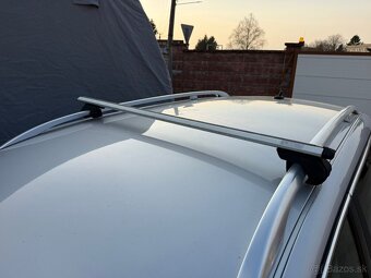 Thule priečky na strechu auta - 3