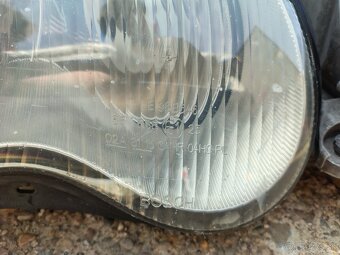W203 originálne svetlomety halogen - 3