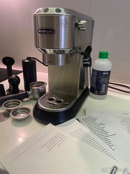 DeLonghi Dedica EC685.M - 3