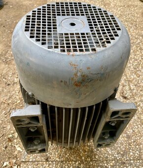 3 fázový elektromotor 7,5 Kw made in italy - 3