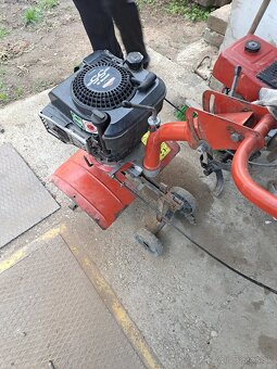 Robi 150 . Briggs rotovator - 3