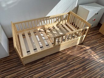 Predám detskú posteľ s matracom – ako novú - 3