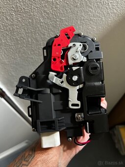 Pravý zadný zámok Volkswagen - 3