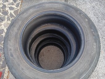 Predam 4x zimné pneu 235/60-17 - 3