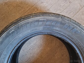 Hankook 235/65R17 - 3