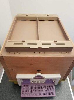 predám stropné krmítko do úľa pre včely - 3