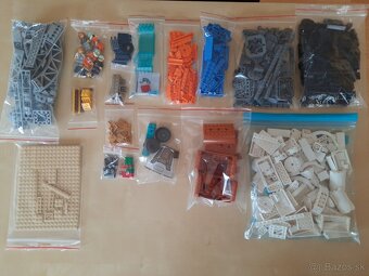 Lego City 60228 - Deep Space Rocket and Launch Control - 3