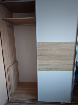 Predám posuvnú skriňu - 3