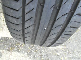 225/35 R18 - 3