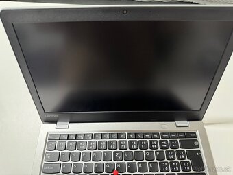 Kompaktný Lenovo ThinkPad 13 Gen 2 s Full HD a SSD + Darček - 3