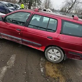 Renault Megane 1.6 r.v.2000 - 3