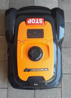 Predám robotickú kosačku YARDFORCE - 3
