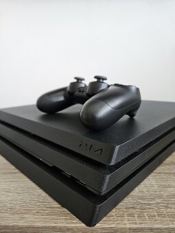 PlayStation 4 PRO 1TB - 3