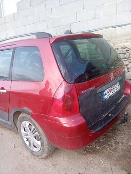 Predám Peugeot 3007 SW - 3