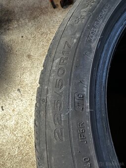 225/50r17 - 3