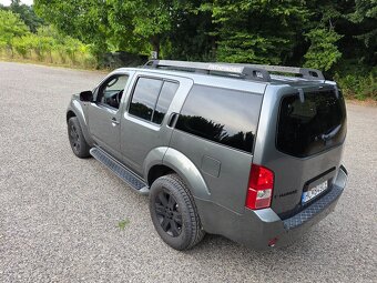 Nissan Pathfinder 2,5 dCI 4x4 , 7 miestny - 3