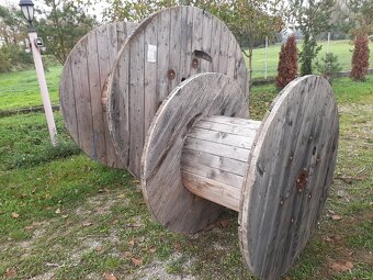 DREVENÝ BUBON DREVENÁ CIEVKA priemer 2 metre - 3