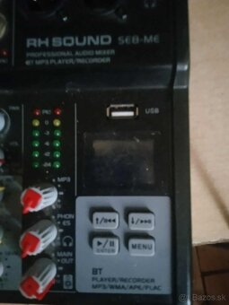 Mix pult s kombom - 3