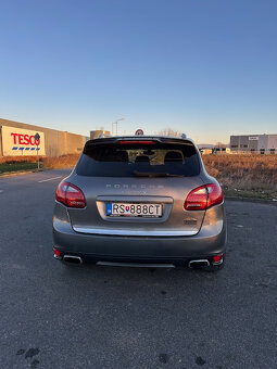 PORSCHSE CAYENNE S 4,2 V8 - 3