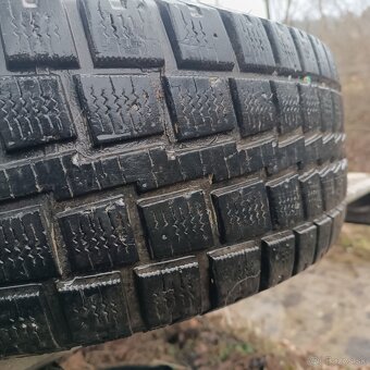 235/75 R15 - 3