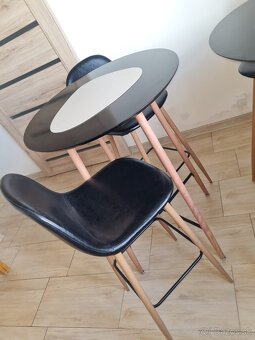 Barový stôl so stoličkami - 3