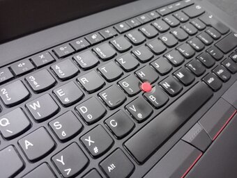 Lenovo thinkpad t470 ,Intel(R) Core™i5 , 8gb ram , ssd - 3