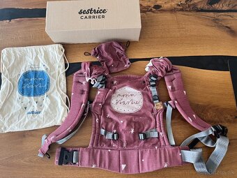 Sestrice Carrier Nosím šťastie bordo - 3