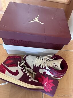 NIKE AIR JORDAN MID ČERVENÉ 38 - 3