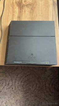 PLAYSTATION 4 - 3