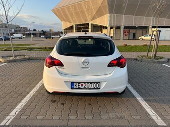 Opel Astra 1.6 85kw - 3
