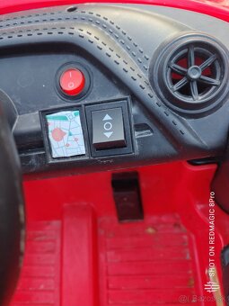 Auto na dialkove ovladanie - 3
