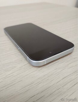 Apple iPhone 15 - 3