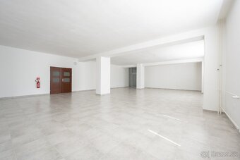 Prenájom - Komerčné priestory 217 m2 - 3