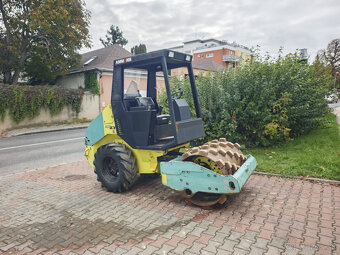 Jezkovy vibracny valec AMMANN ASC30 rv2015 370m.h Bomag Hamm - 3