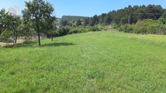 STAVEBNÝ POZEMOK 2250 m² TRENČIANSKE MITICE - 3