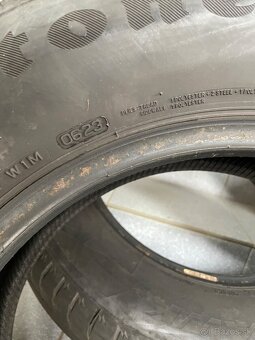 Predam letne 2 ks 215/65/r16 - 3