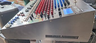 Predam kvalitny mix Peavey 24 fx - 3