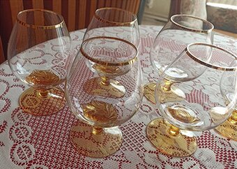 Konakové poháre na stopke - 3