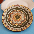 Bulharská keramika - 2 taniere, vázička - 3