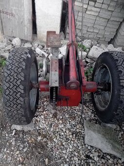 Dbojkolesovy traktor na dokoncenie - 3