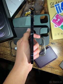 Predám iPhone 12 Pro – 256 GB – čierny – top stav + prísluše - 3