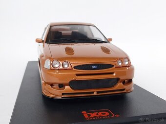 1:18 - Ford Escort RS (1998) - IXO Models - 1:18 - 3