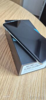 Samsung Galaxy S10 - 3