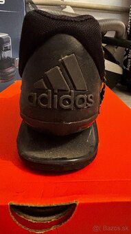 Adidas - 3