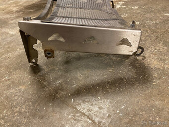 kryt motora a spodné padacie rámy a kryt chladiča KTM 690 - 3