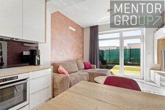 PREDANÉ Ponúkame na predaj 2i RD v radovej zástavbe + 2 par - 3