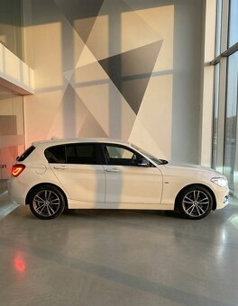 BMW rad 1 118i 2018 Sport line Shadow AT - 3