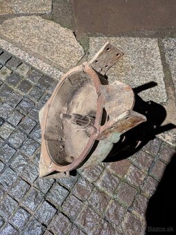 Obal spojky motora - 3